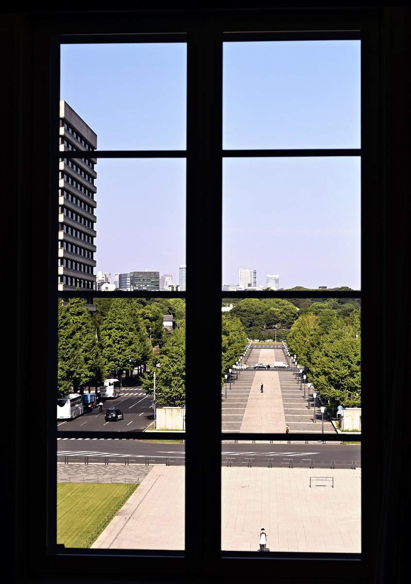 perspective tokyo station 5