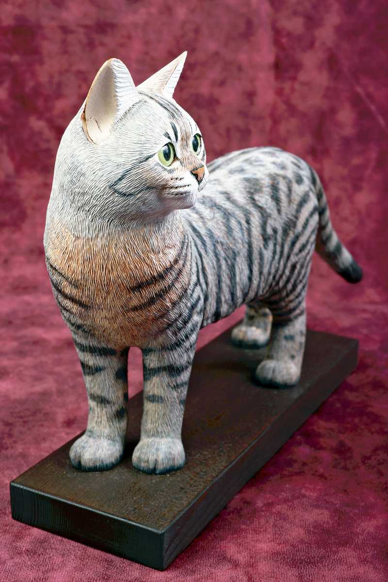 Woodcarving cat 2