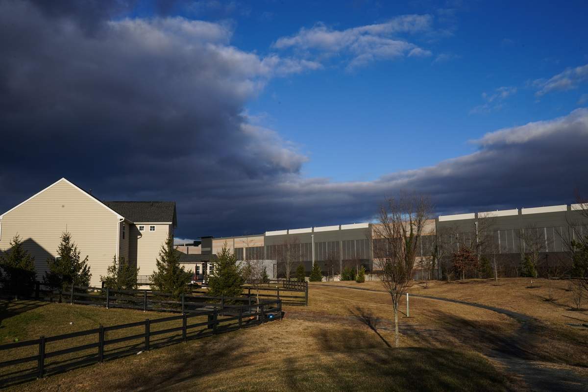 DATACENTERPOLL-PY42VYIC4HHREYGLFLUZSPSUUQ